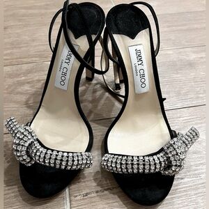 JIMMY CHOO
Thyra 100 crystal-embellished 
black suede sandals